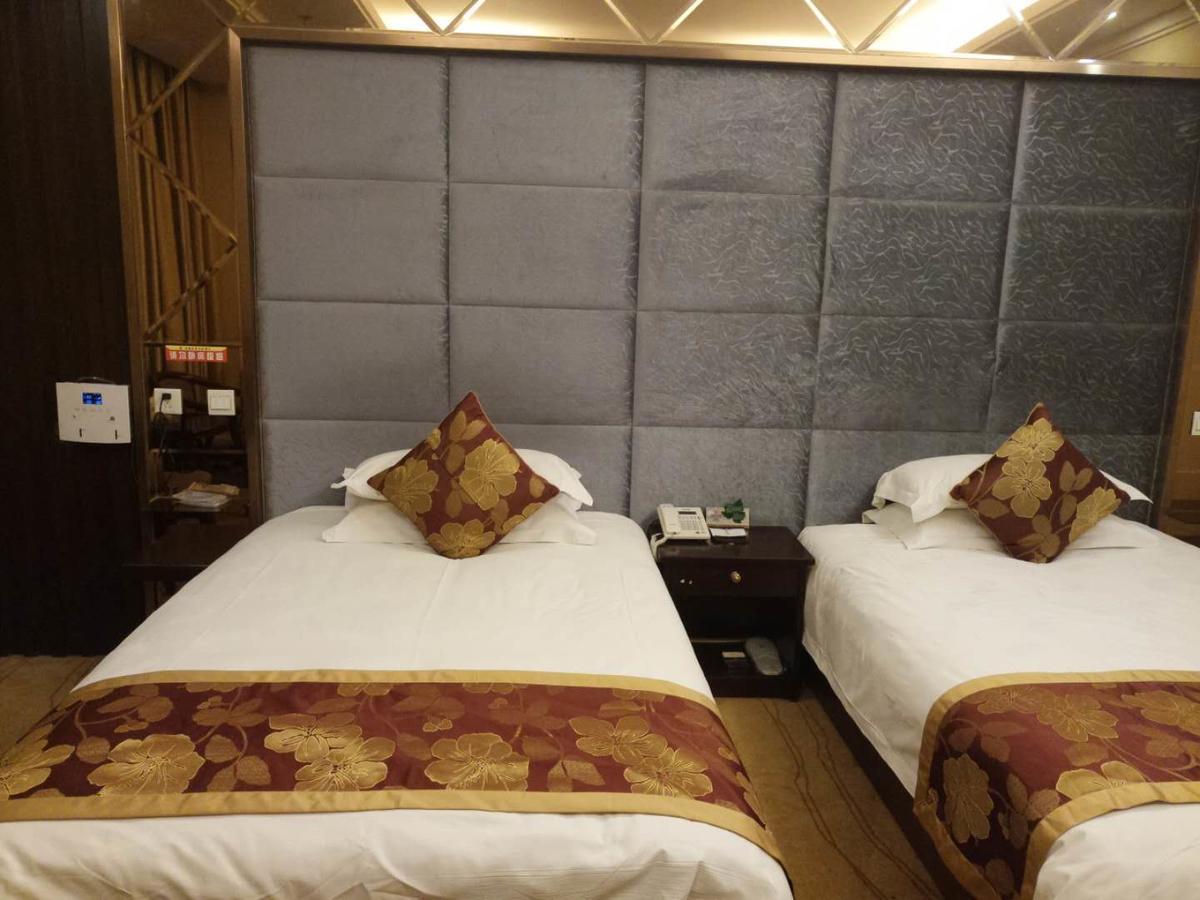 לאסה Huayu Paradise International Hotel מראה חיצוני תמונה